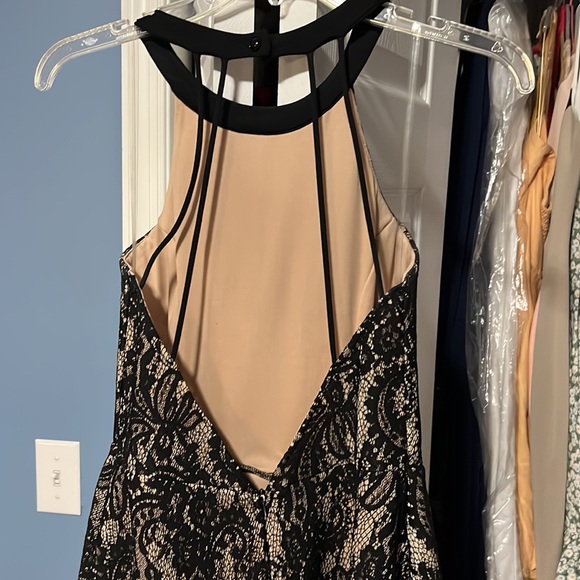 Lace black and cream formal/semi formal dress - Picture 3 of 3